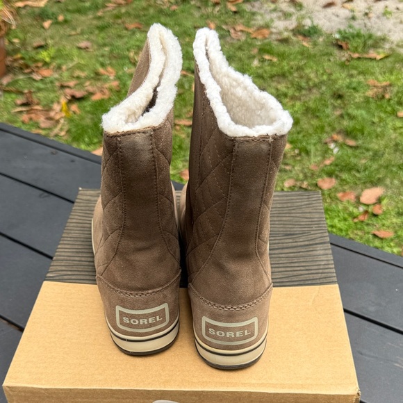 Sorel Women's Glacy Saddle Boots - Picture 4 of 6